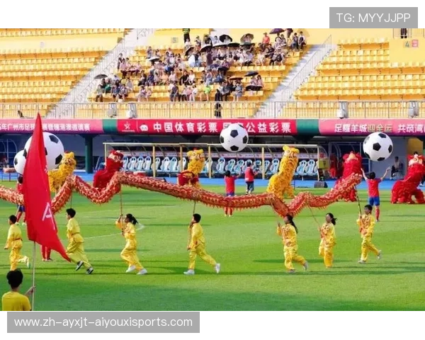 龙狮战吼联动绿茵：广州体育产业双核驱动模式探索